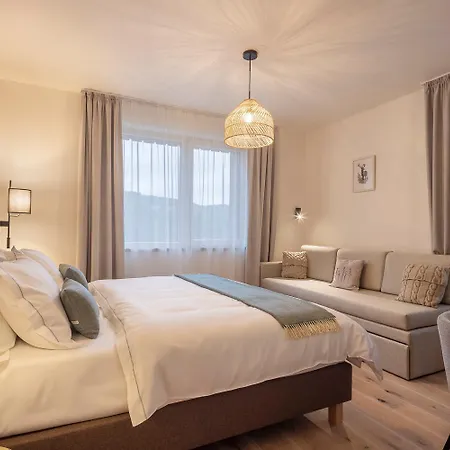 Апарт-отель Hranicna S Privatnim Wellness Бедржихов